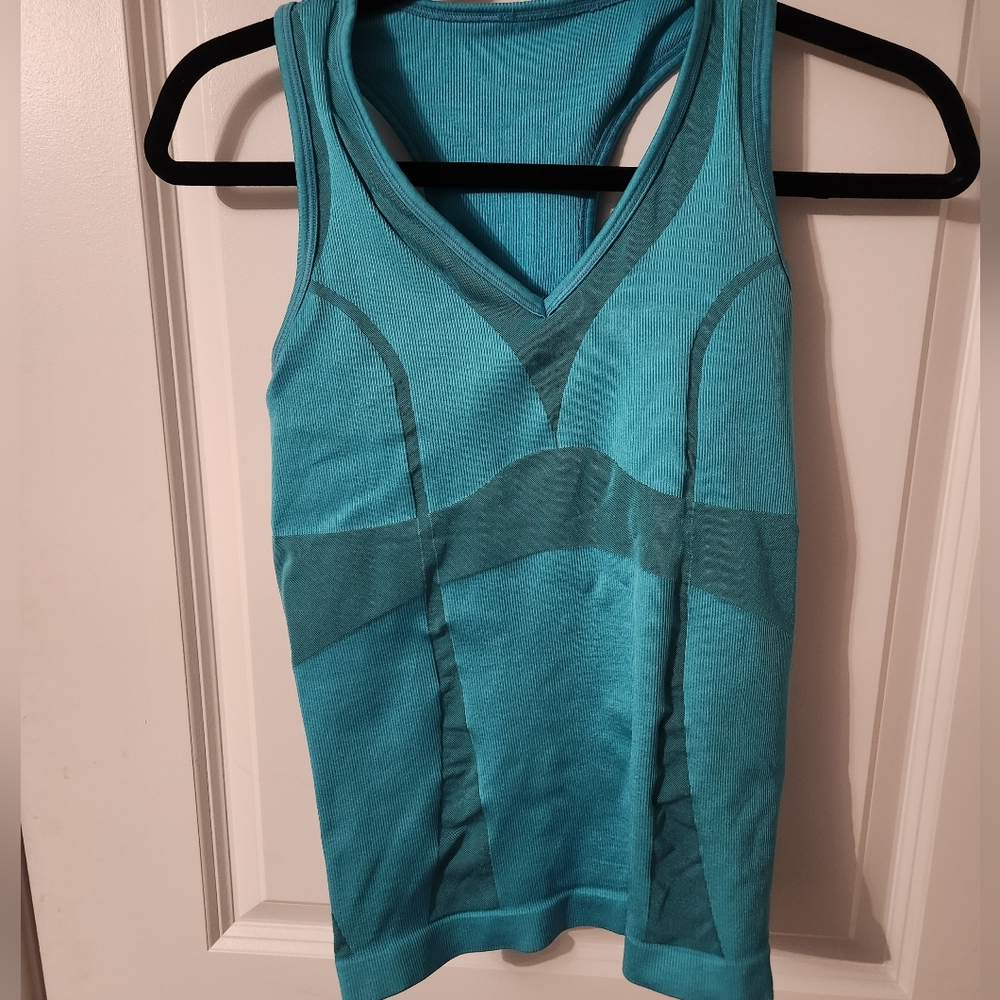 Lululemon Razor back